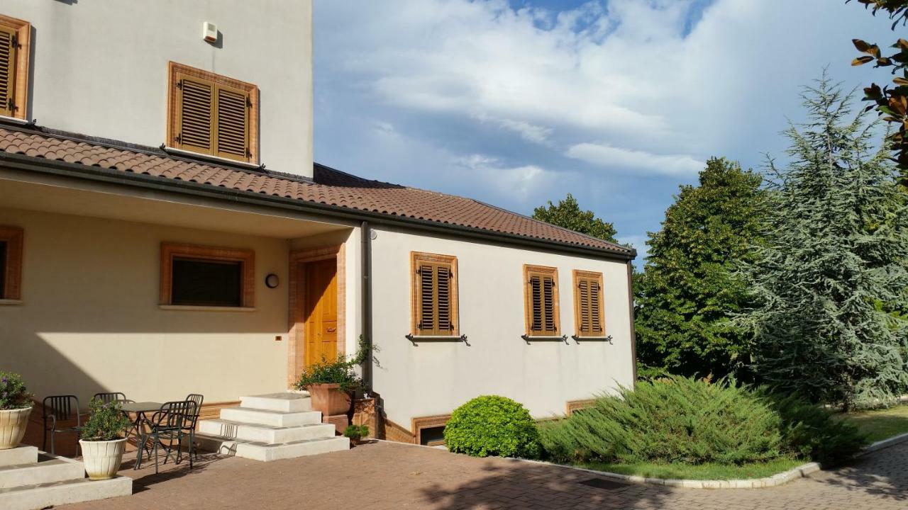Il Mandorlo B&B Civitanova Alta エクステリア 写真