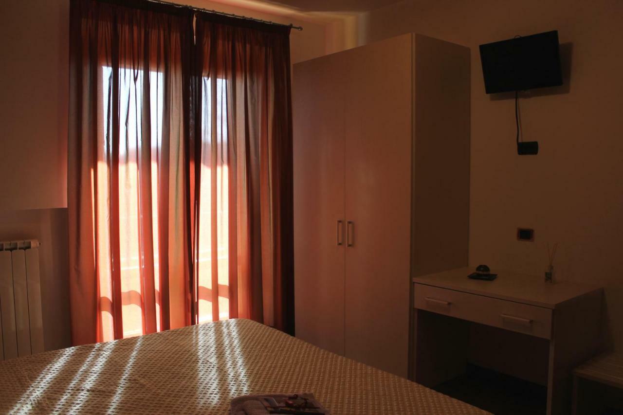 Il Mandorlo B&B Civitanova Alta エクステリア 写真